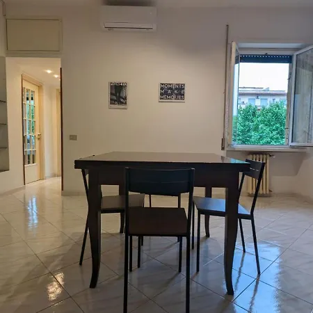 Apartment Mo House *